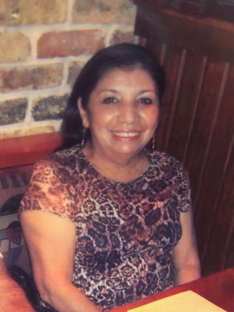 Luisa Esparanza Alas Profile Photo