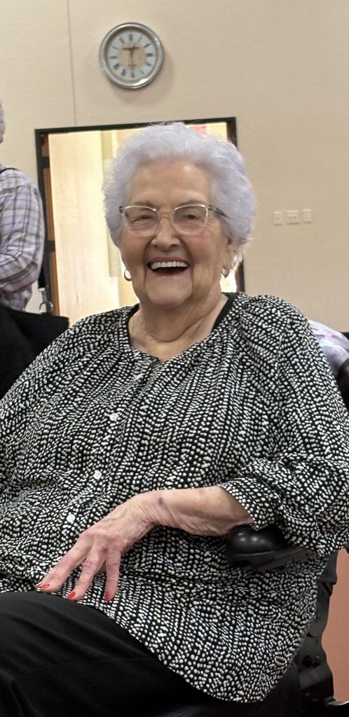 Lois Laverne Lundy