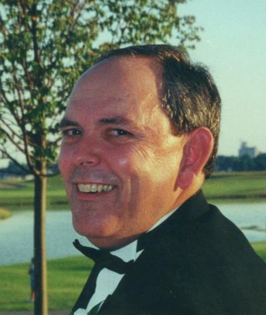 Leslie Hall Profile Photo