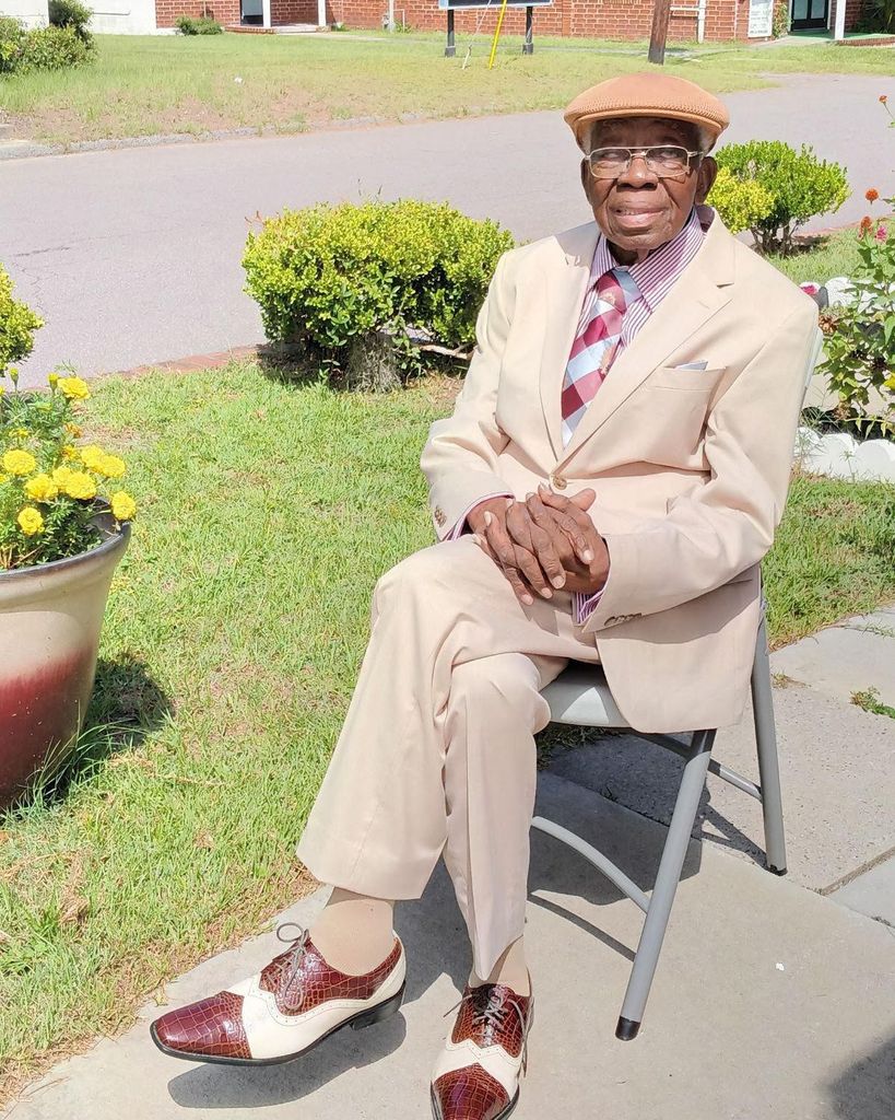 Mr. Benjamin Lewis Moultrie, III Profile Photo