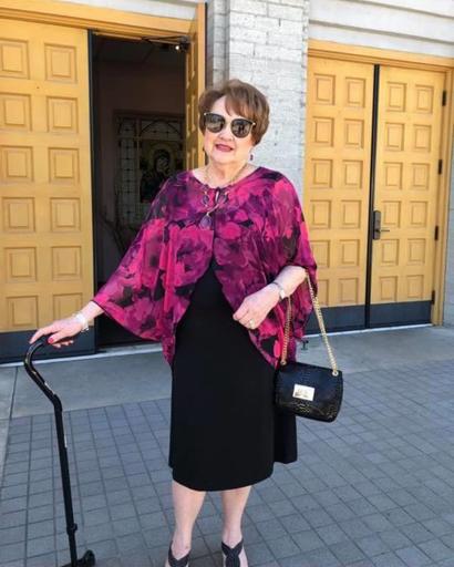 JULIA HIDALGO-GATO Profile Photo