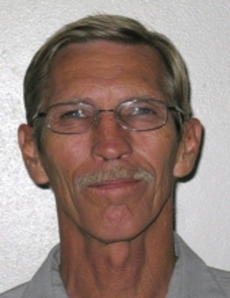 Lynn Edward Vinson