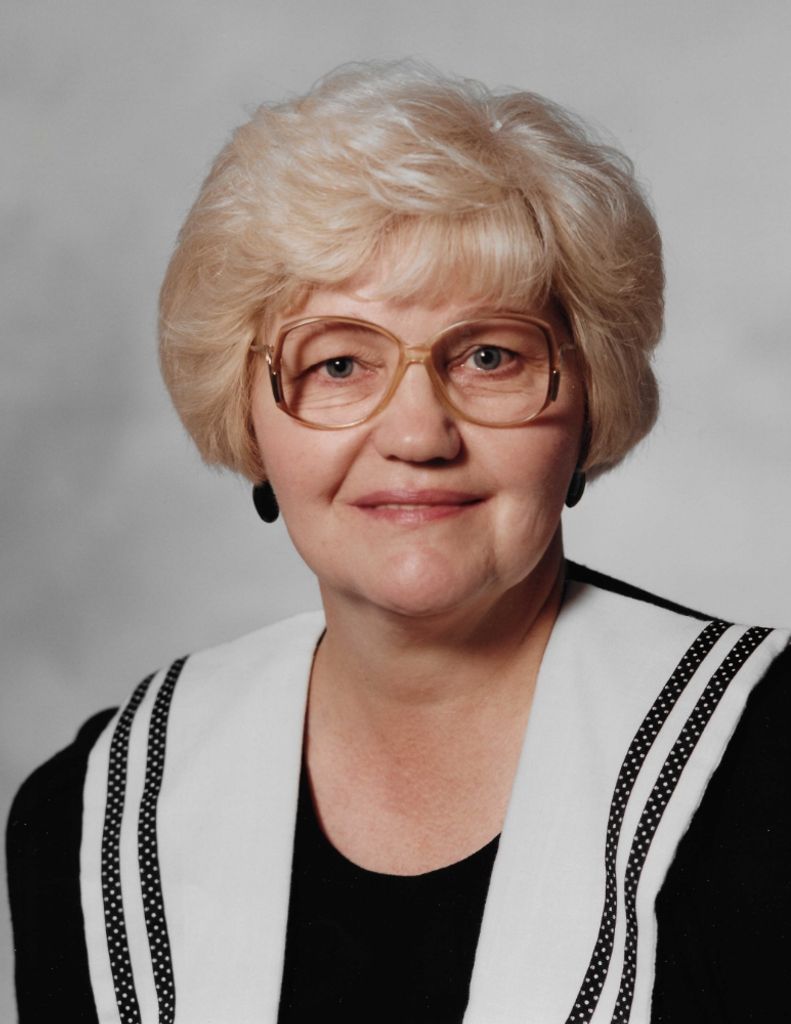 Margia Lamb Pitzer Profile Photo