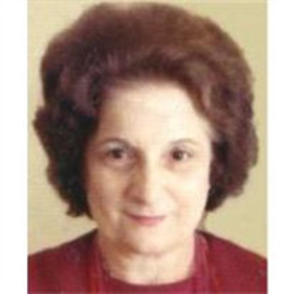 Lucy Dell 'Aquila