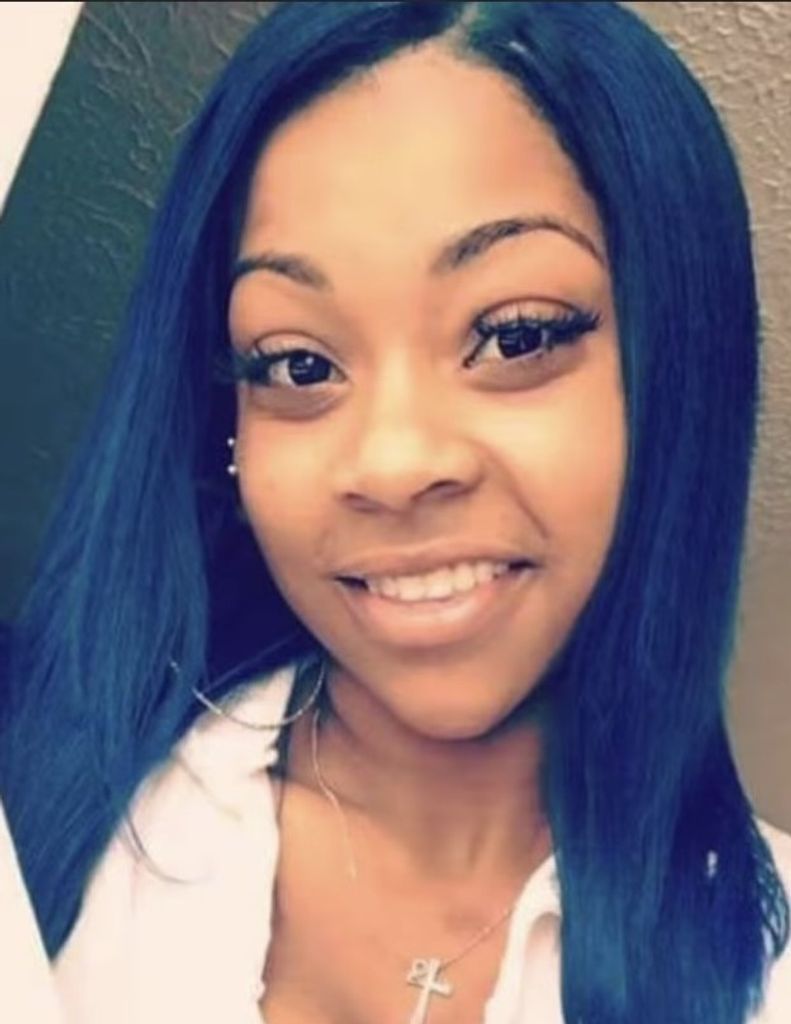 Aryonia Unique Davenport