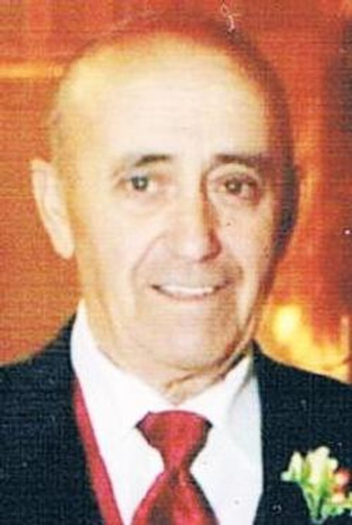Thomas Davies Profile Photo