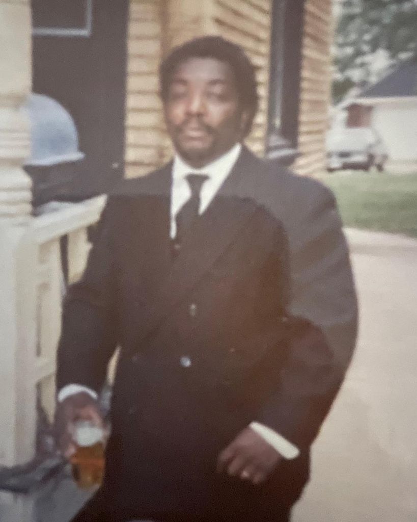 Leon Tolefree