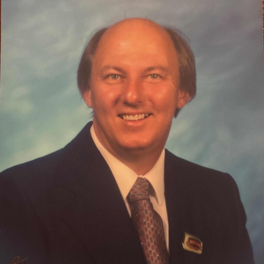 Robert Newman Profile Photo