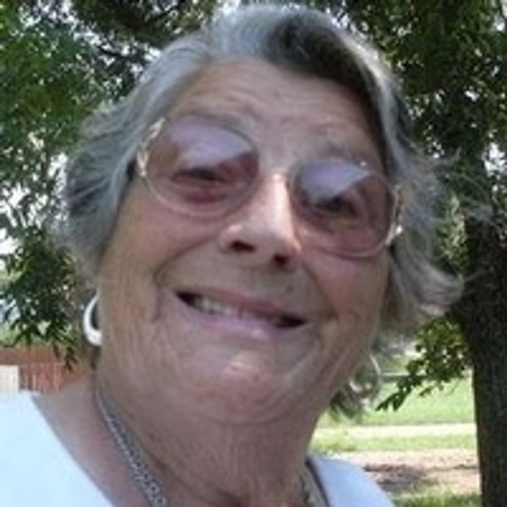 Charlotte "Lottie" Manuel