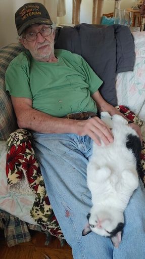 Duane Miller photo gallery thumbnail 4 of 10