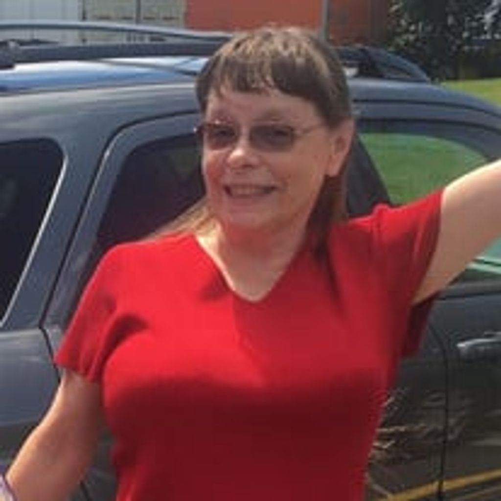 Linda Marcinko Profile Photo