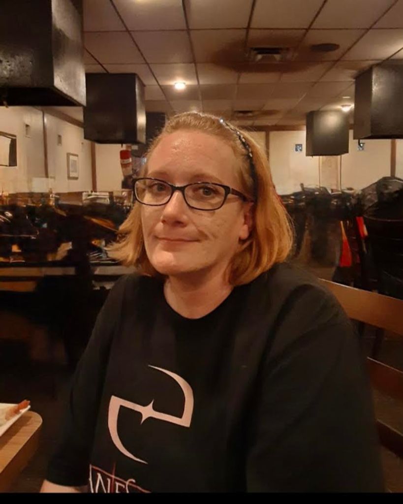 Bobbi Lee Webb Profile Photo