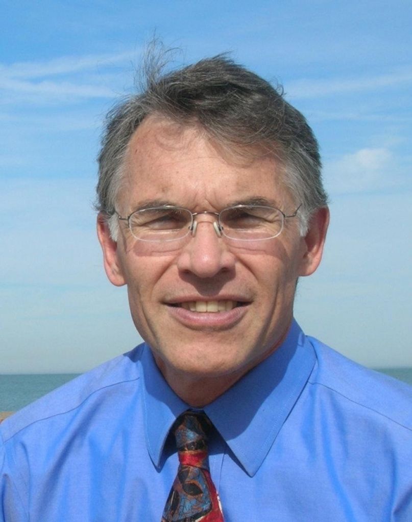 Kevin R. Lyons