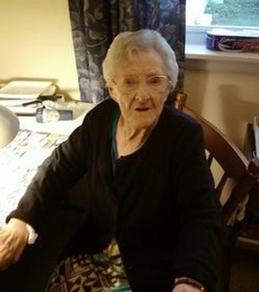 Annie Amelia Veinott