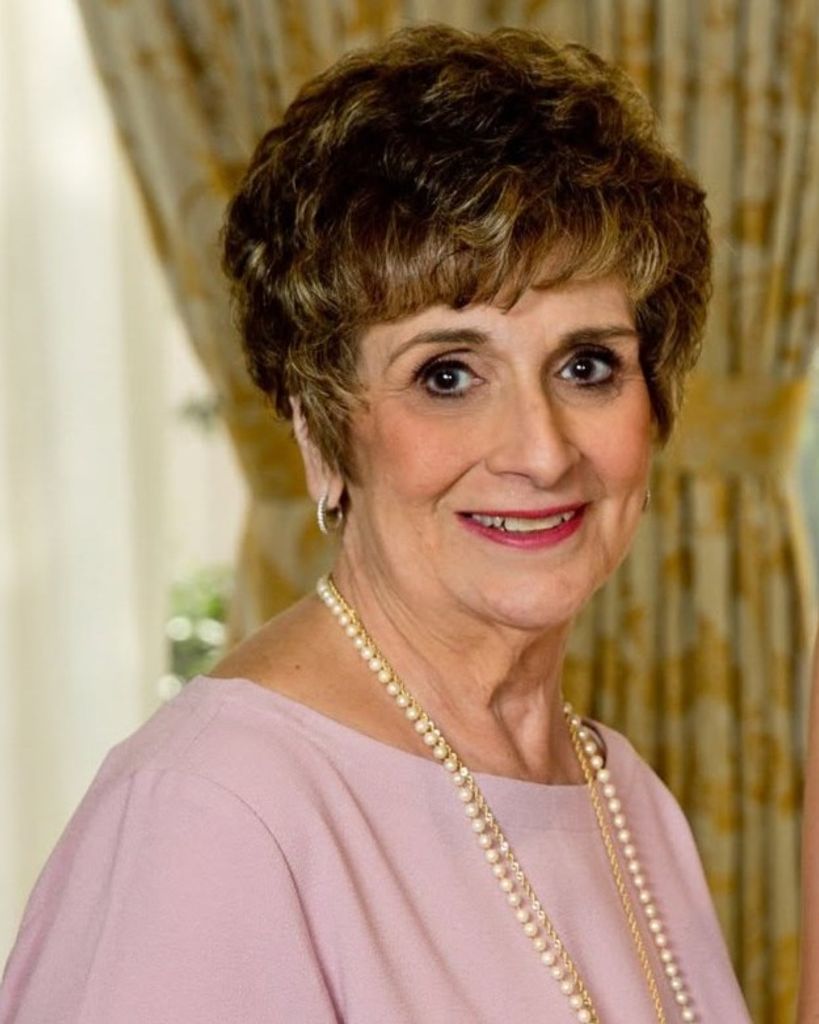Sandra Palazzolo Long Profile Photo
