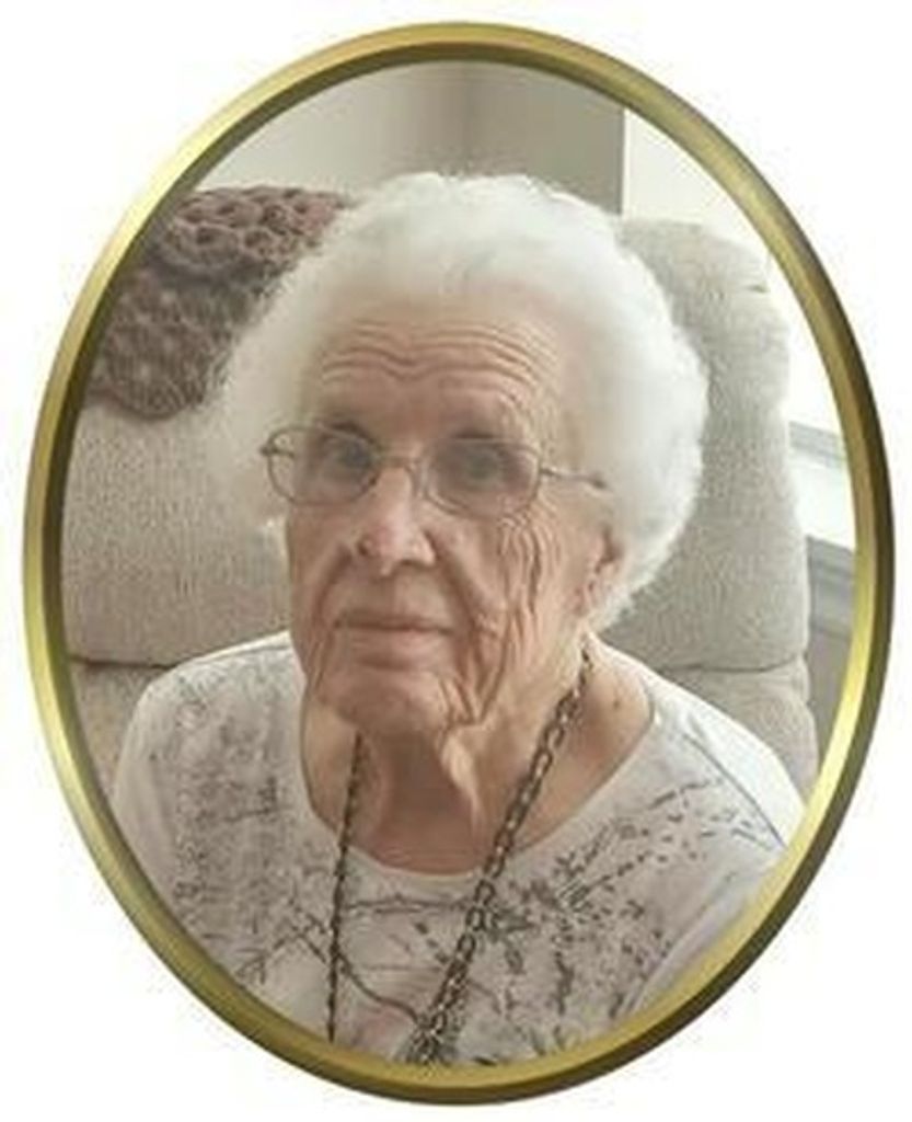 Madeline Elizabeth Macqueen Profile Photo