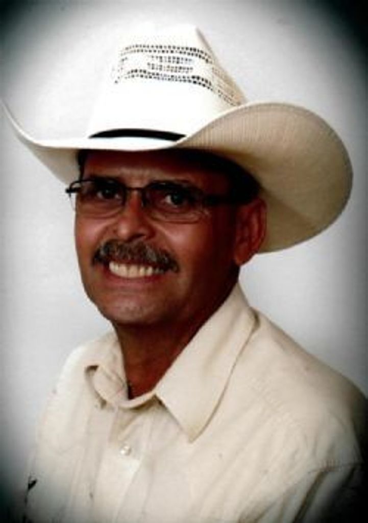 Leonard Flores Casillas Profile Photo