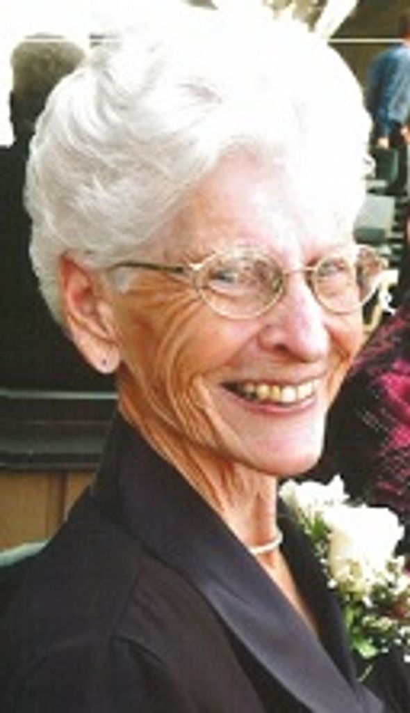 Maxine  Joyce Lynn Profile Photo