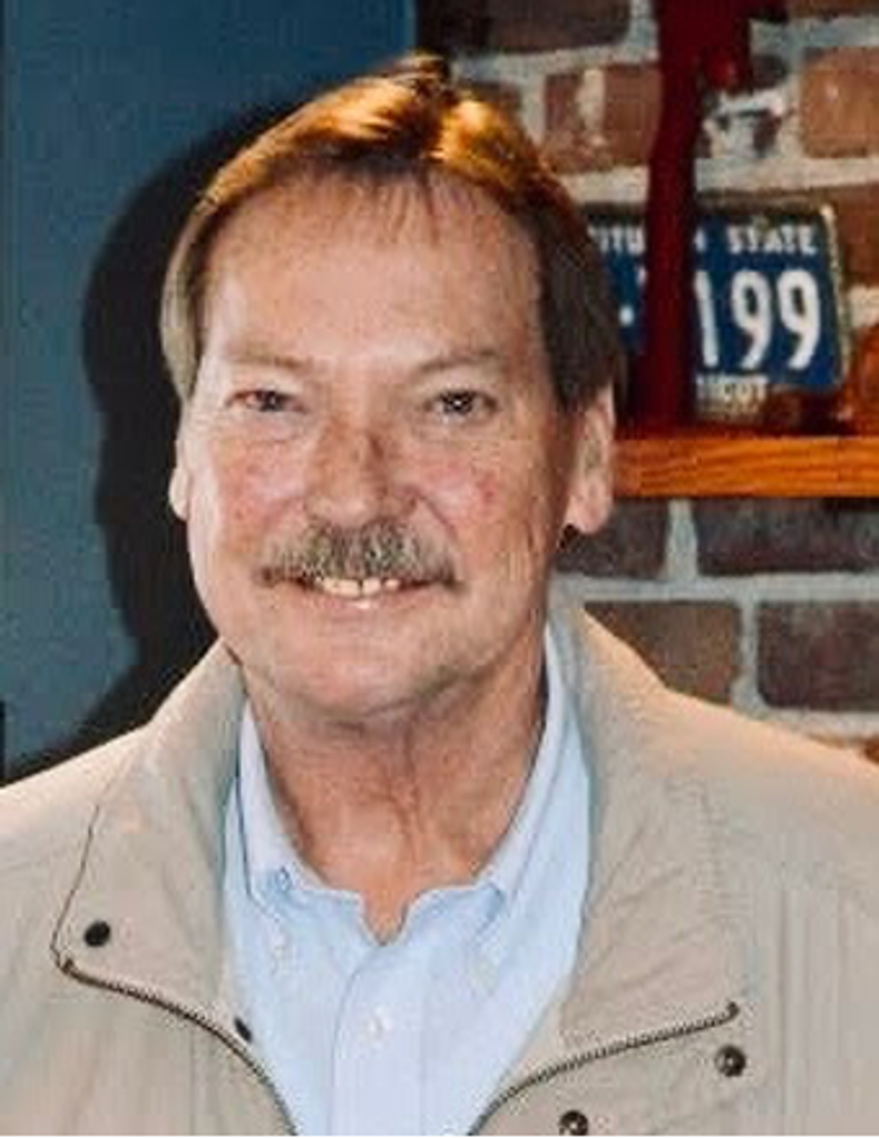 Larry Reynolds Profile Photo