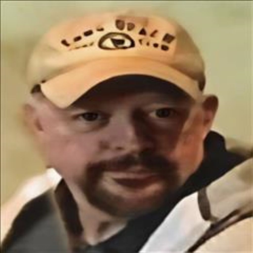 David M Lansdown Profile Photo