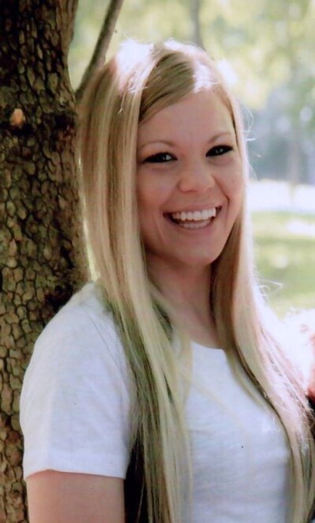 Lacey Jo Wilson Profile Photo