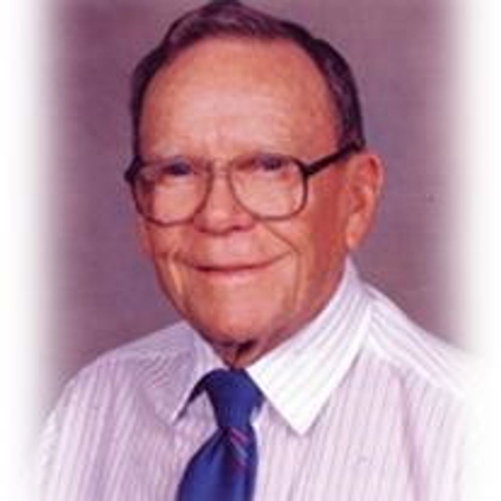 LEE GARNER