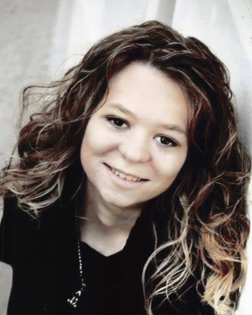 Amanda Kay McClellan Profile Photo