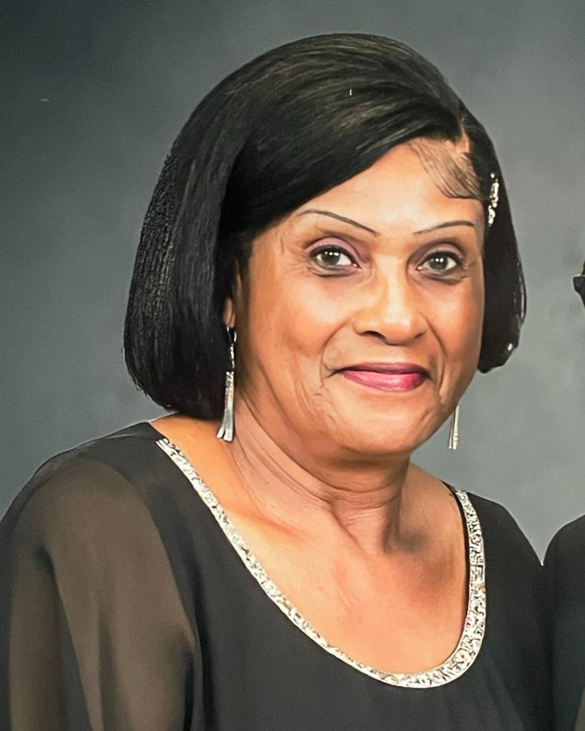 Carolyn Jeannette Linton Dingle