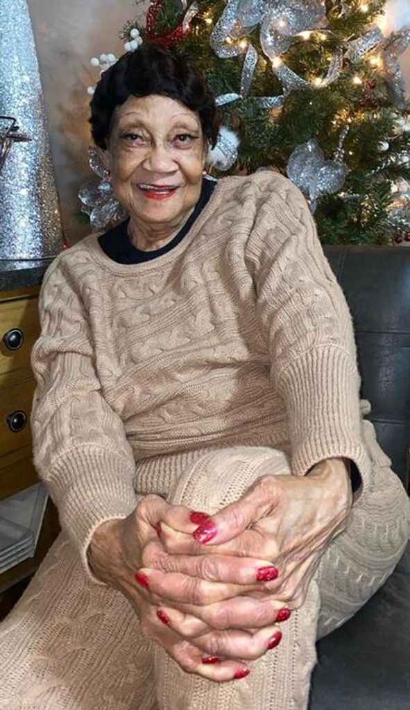 Ms. Clairgar Robertson