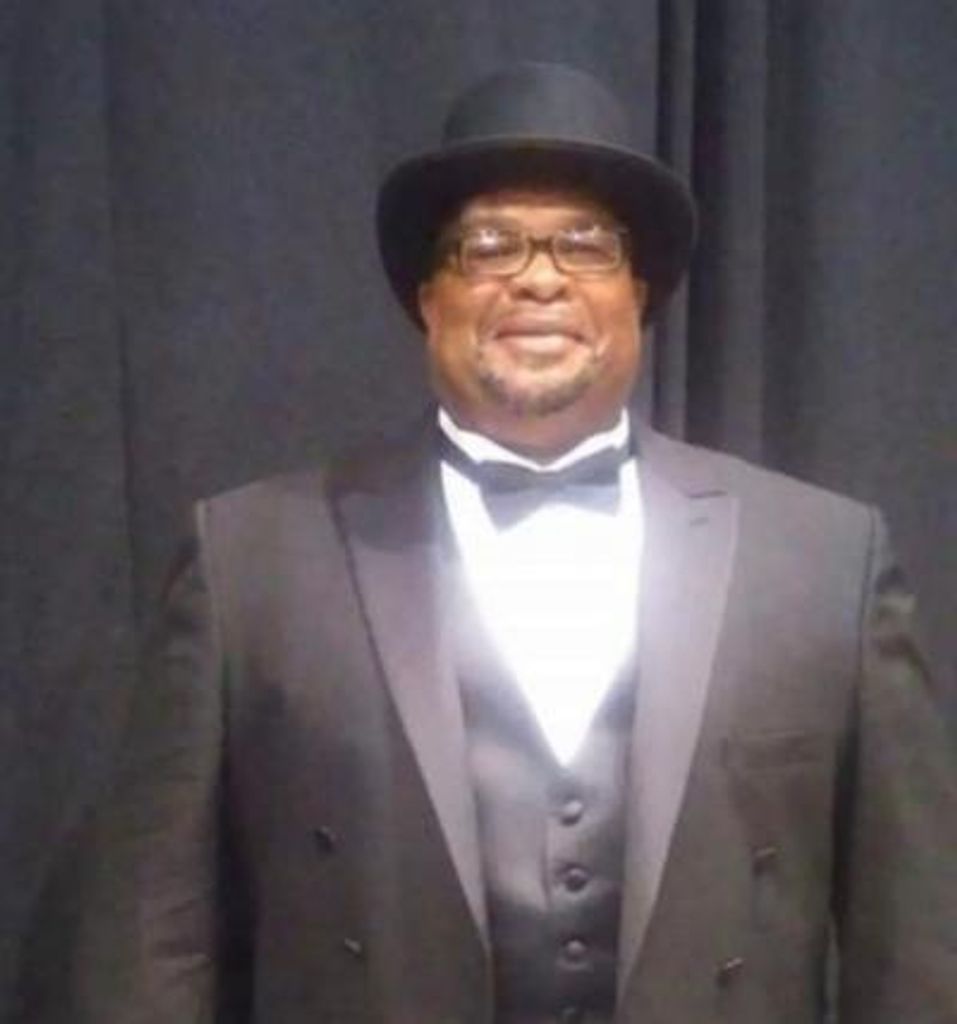 Stevie Lloyd Benton Profile Photo