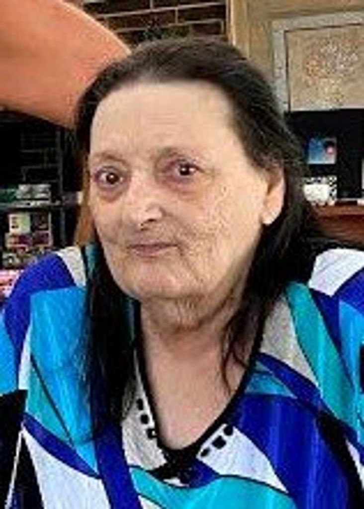 Delores  Kadera