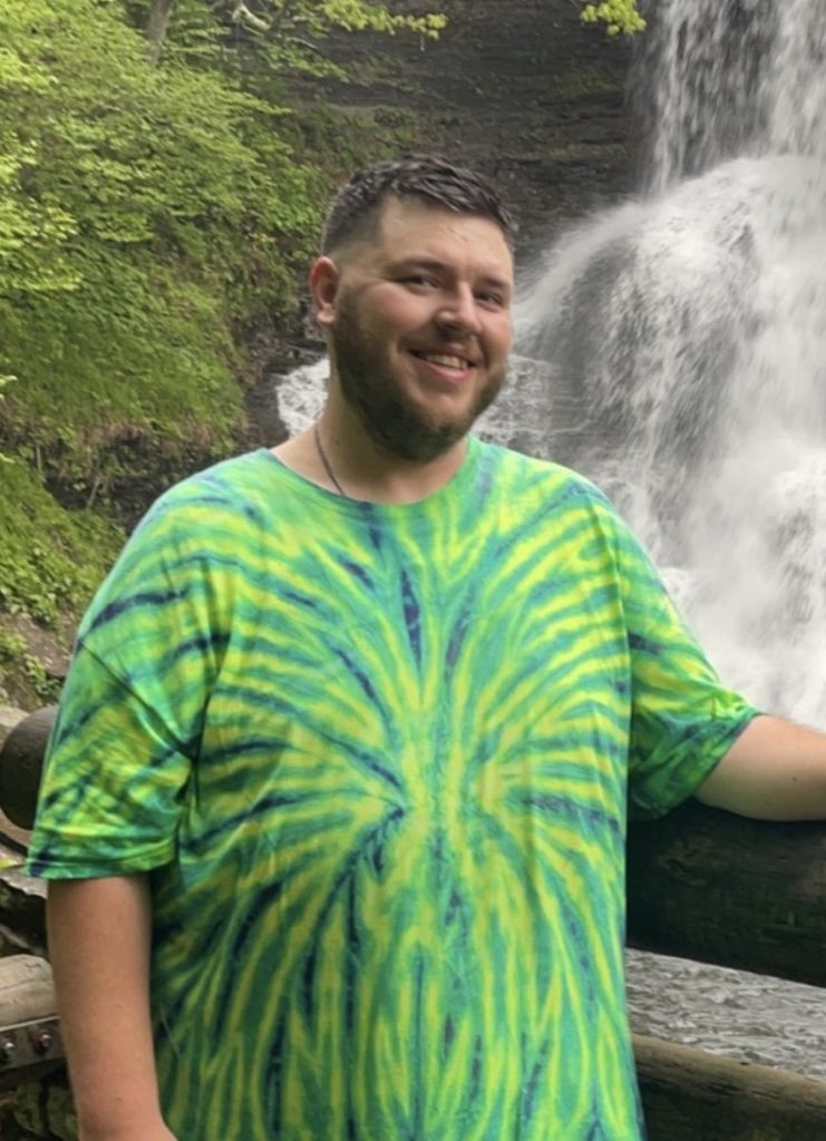 Jessey Tivis Elliott Weller Profile Photo