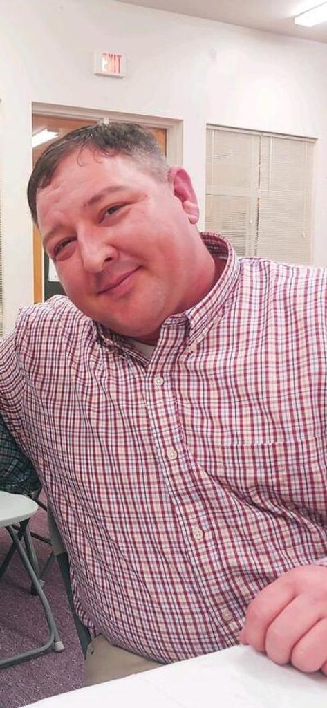 Eric Scott Robertson Profile Photo