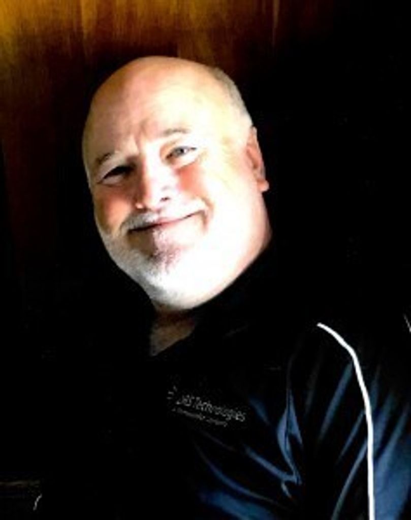 Daniel Mark Azevedo Profile Photo