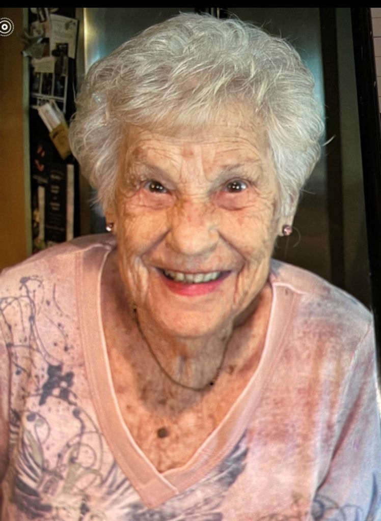 Elizabeth "Liz" (Naberezny)  George
