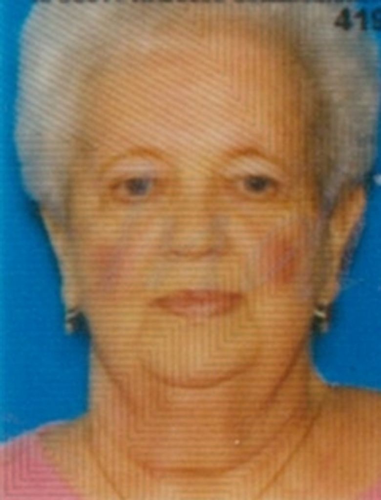 Avis  Maxine Walters