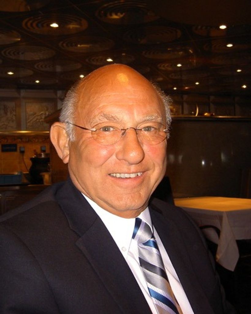 Ralph Anthony Wozniak Profile Photo