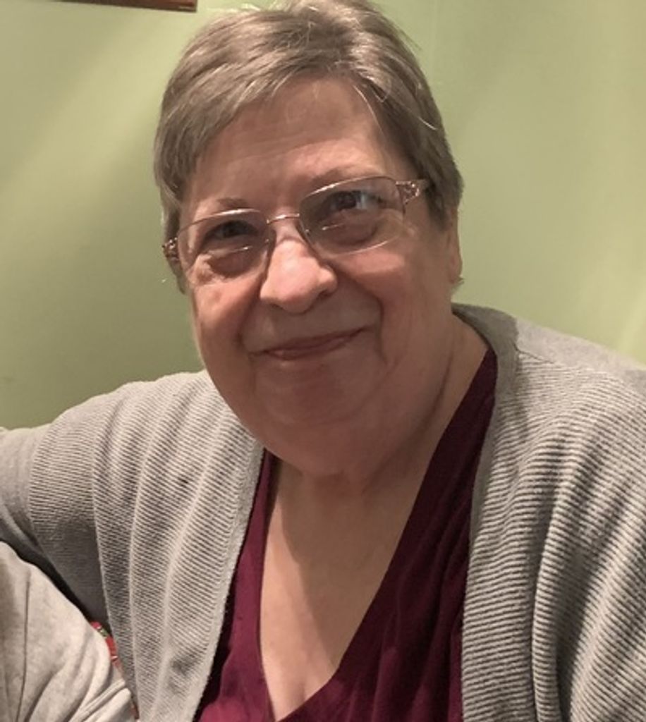 Lucinda "Cindy" Carpenter