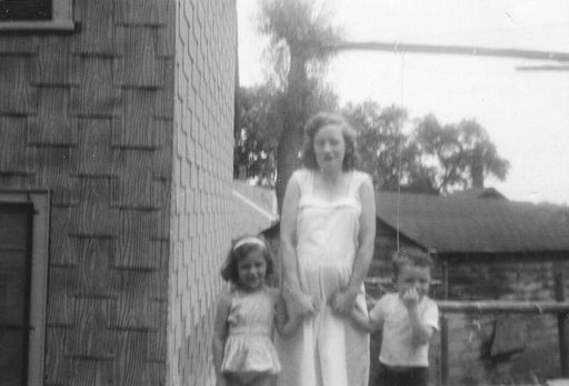 Beatrice Smith photo gallery thumbnail 78 of 91