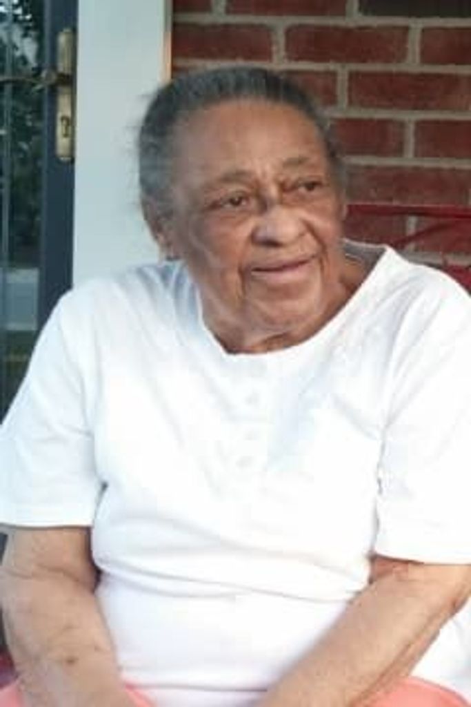 Pauline Fox Profile Photo