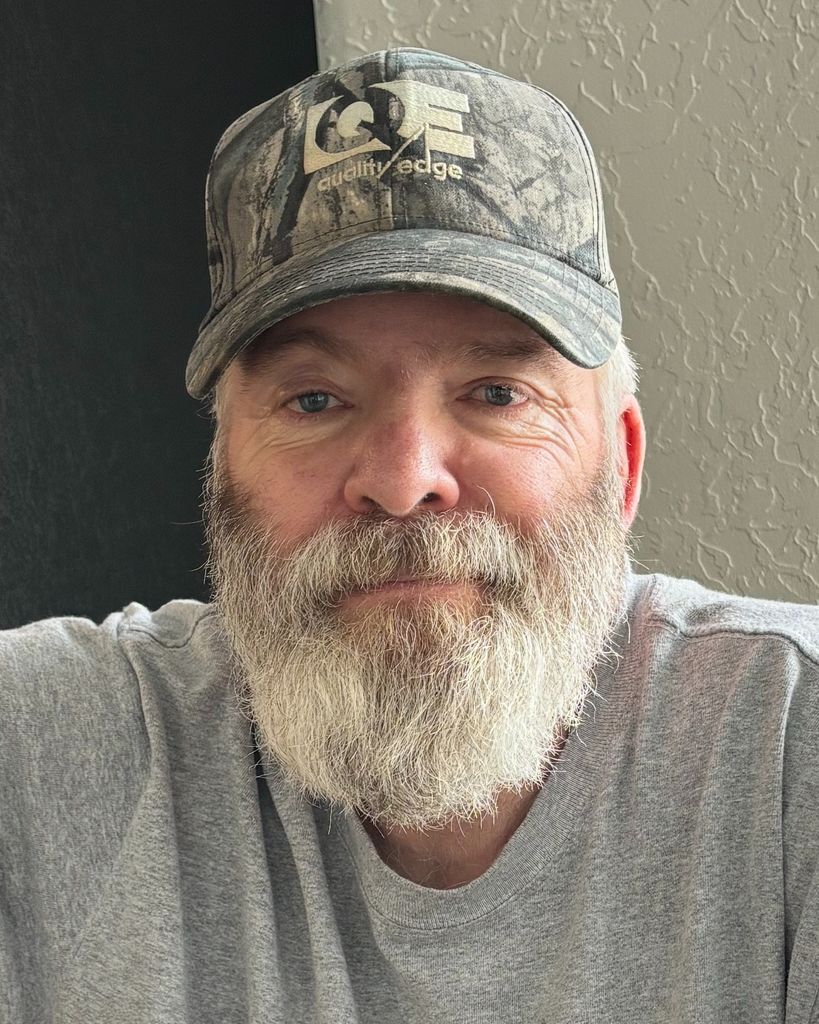 Leslie (Les) Monroe Ratliff Profile Photo