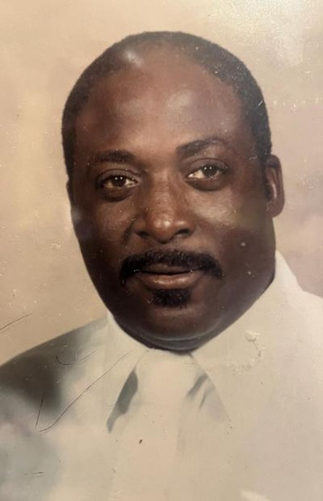 Rogers Cromwell Profile Photo