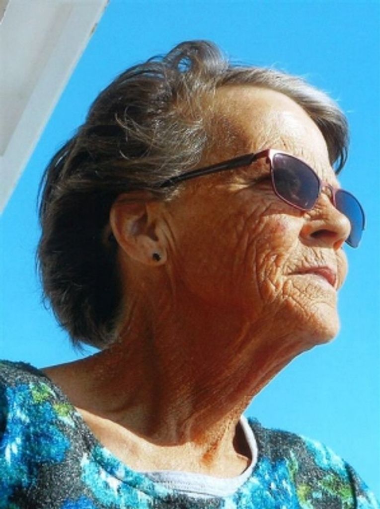Johnnie Mae Manus