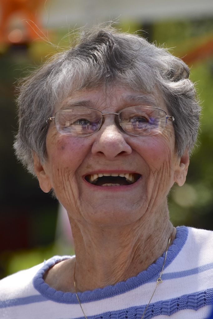 Laverne "Vernie" Horton