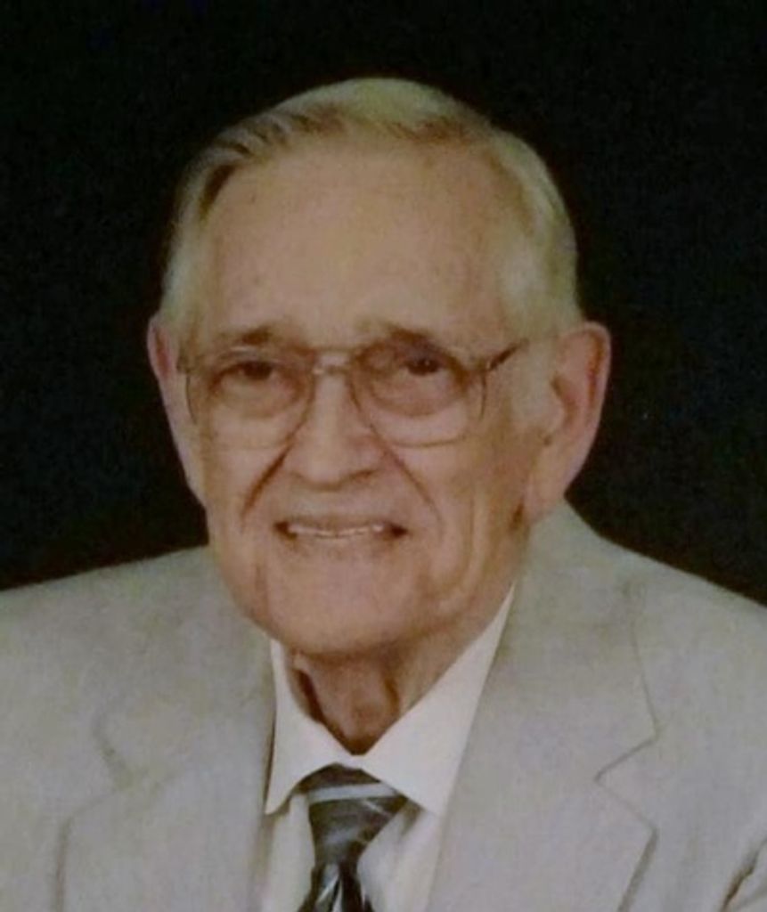 Elton 'Bee' Cormier Profile Photo