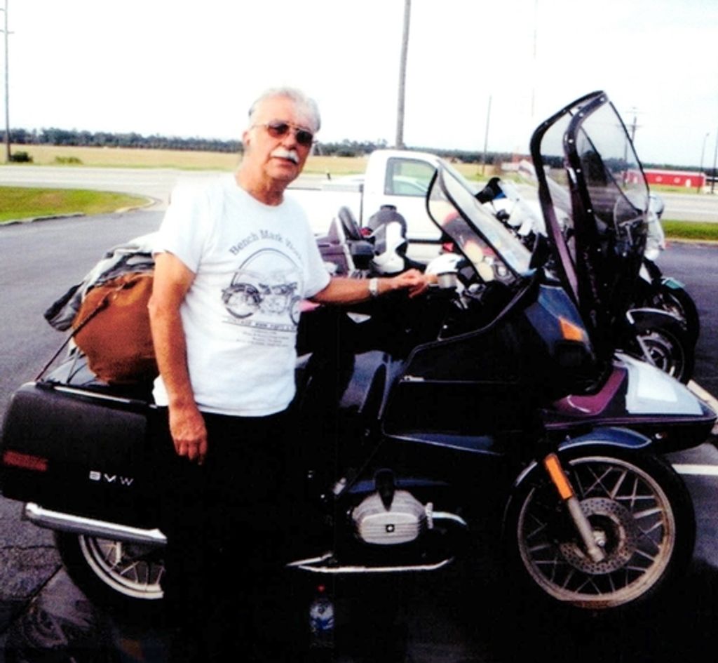 Richard Joseph "Dick" Castelhano Profile Photo