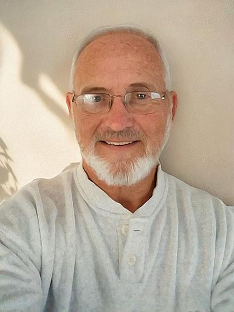 Roger Bruce Quinn Profile Photo