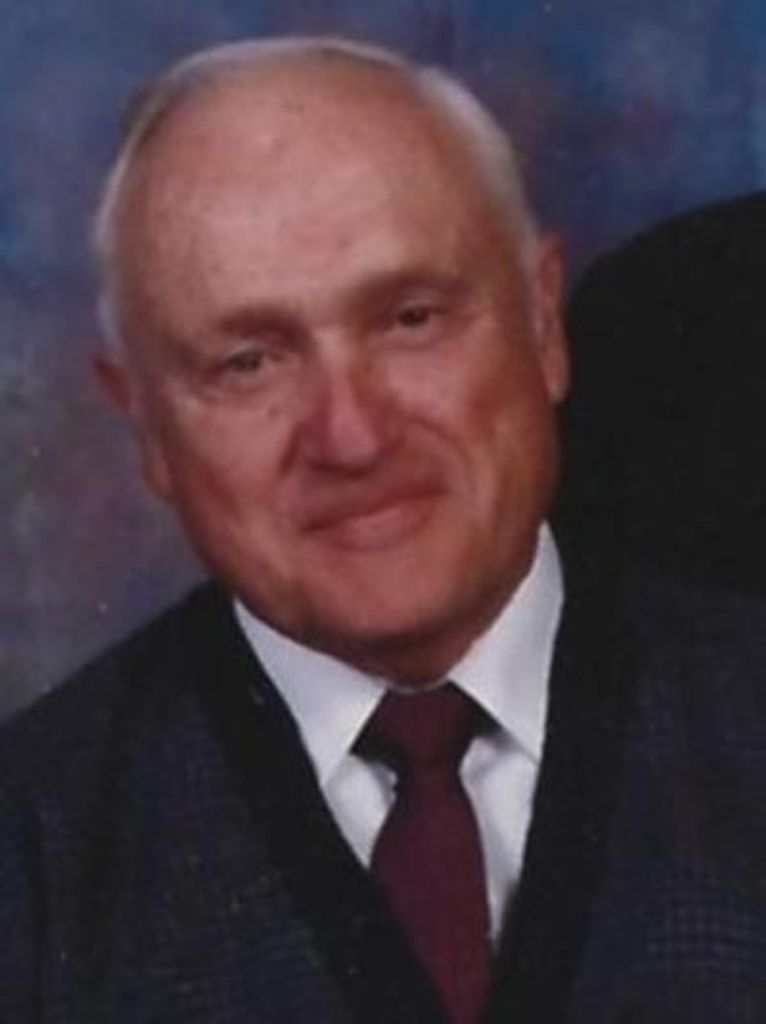 Robert Louis Adams Profile Photo
