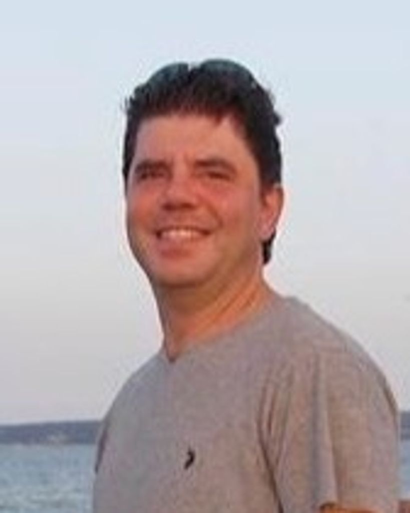 Hector M Barriga