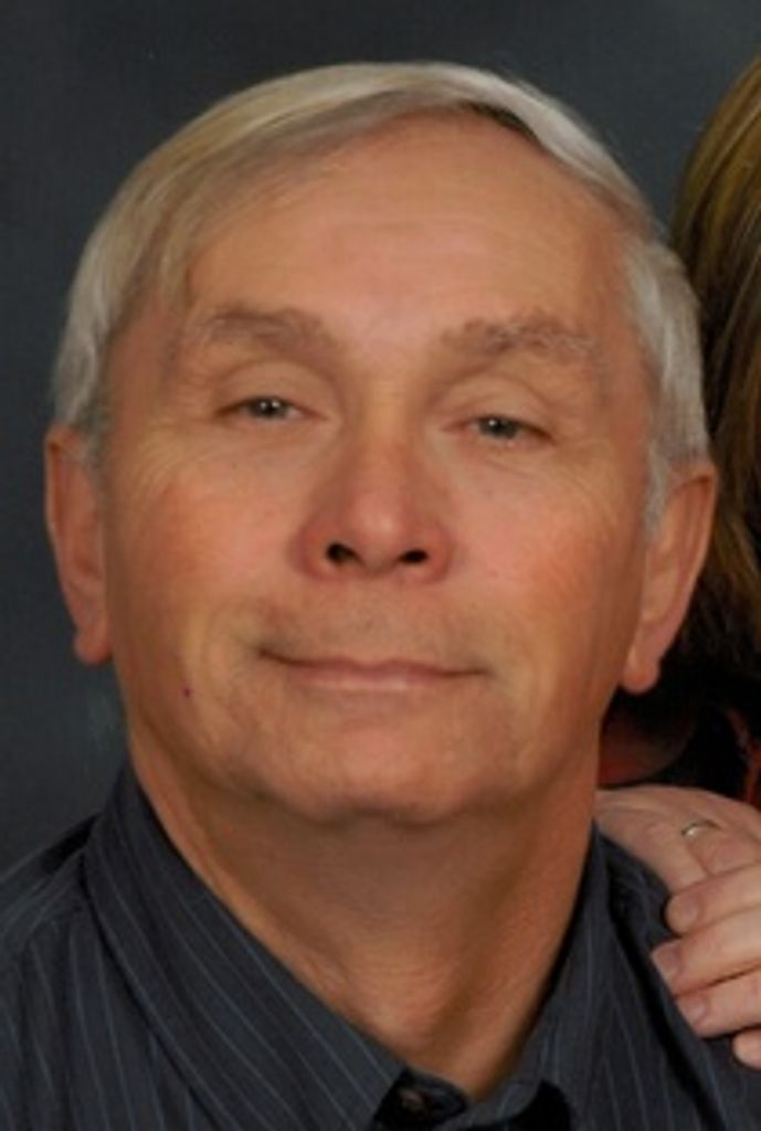 Robert "Bob" J. Molgaard